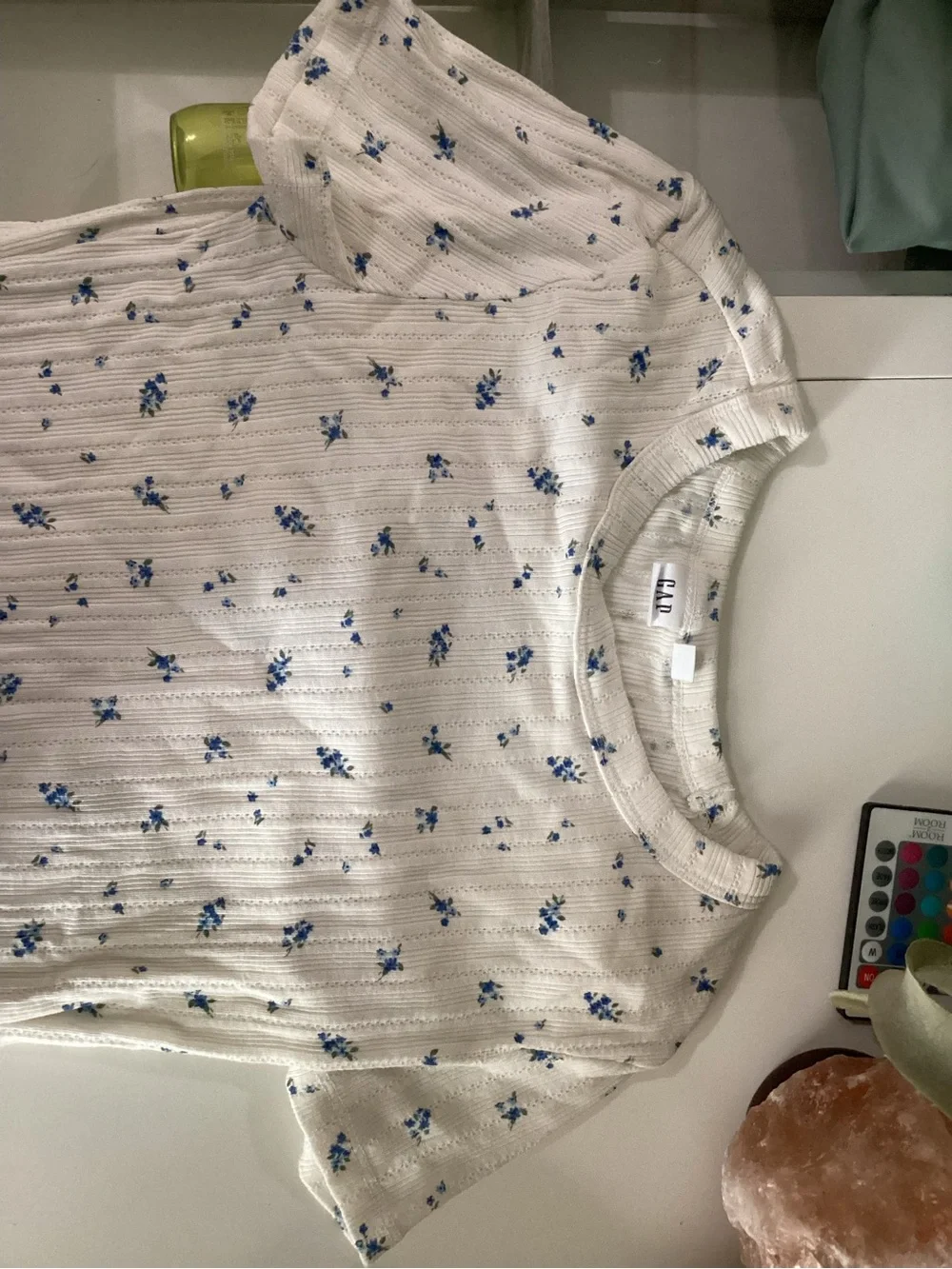 GAP White Ribbed Short-Sleeve Tee with Small Blue Floral Print